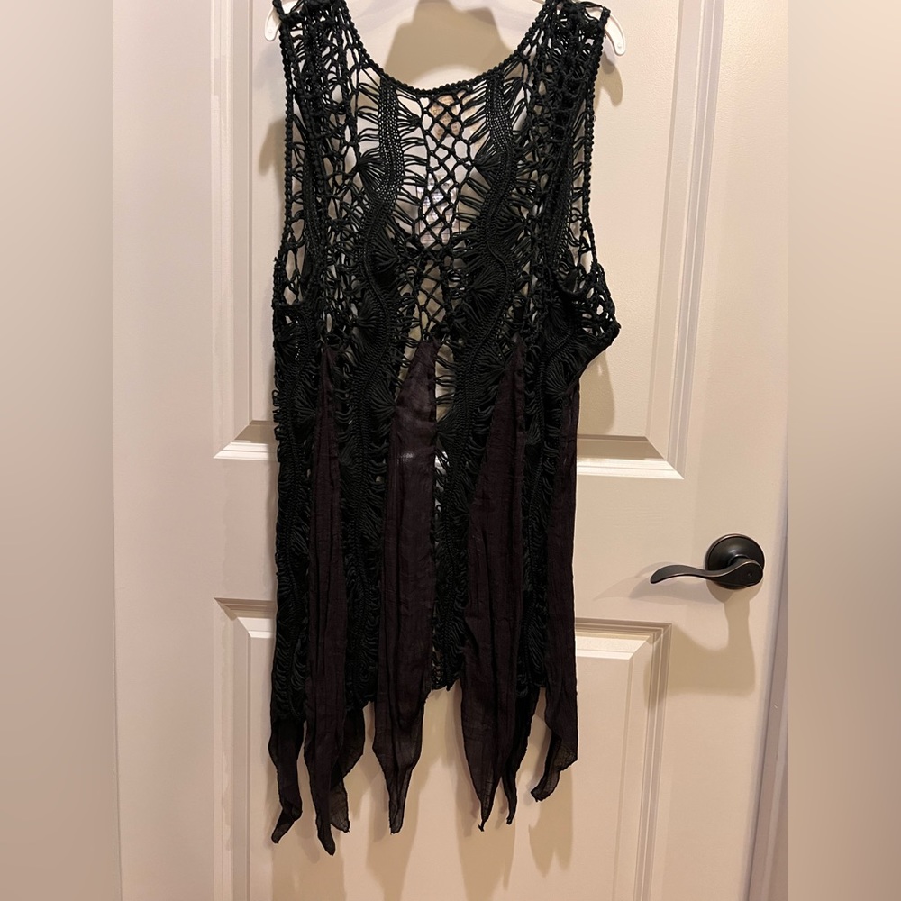 NWT Size L Crotchet Cardigan